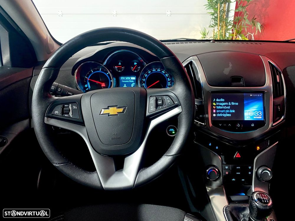 Chevrolet Cruze SW 1.7 VCDi LTZ - 22