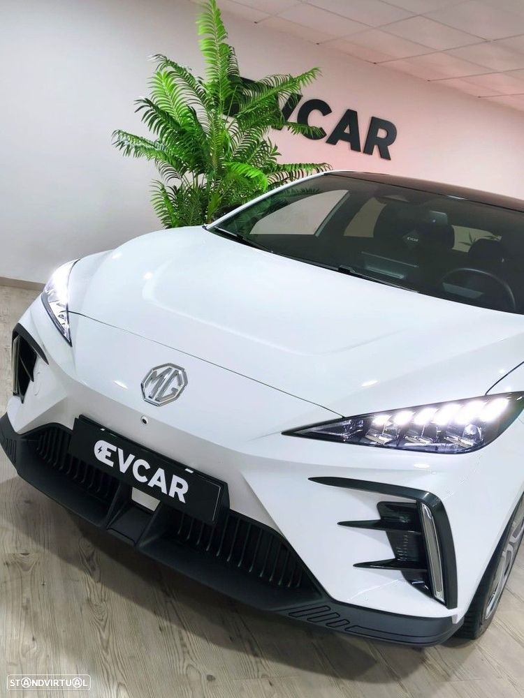 MG MG4 64 kWh Luxury - 49