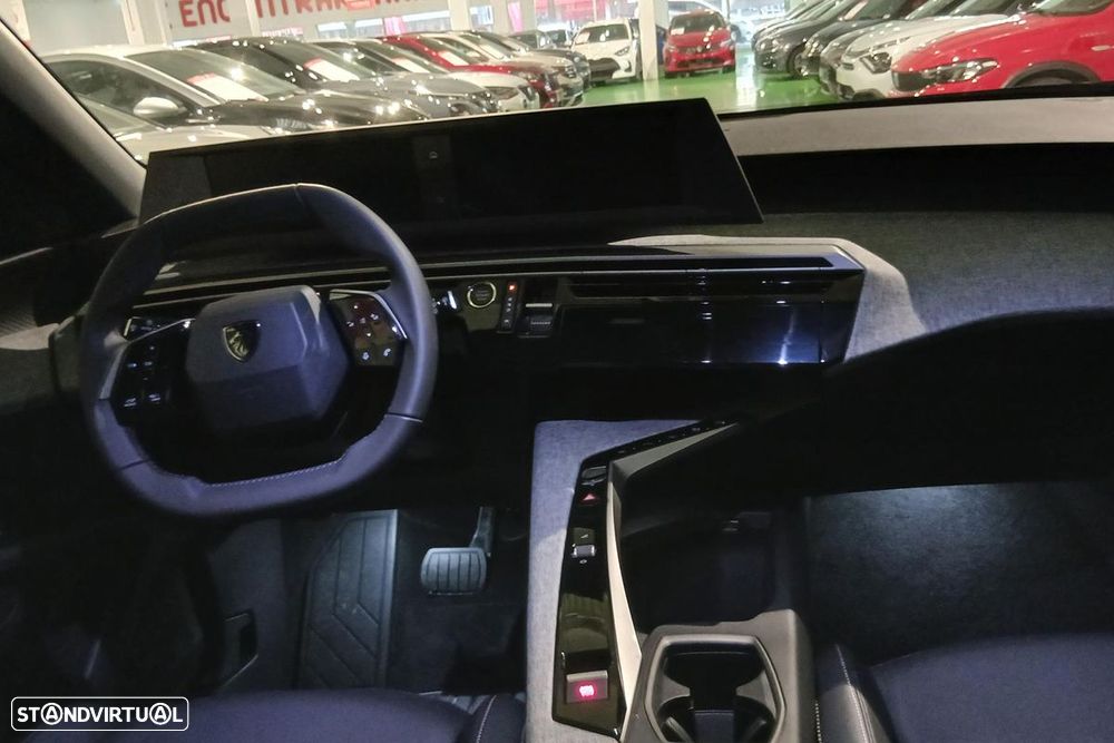 Peugeot 5008 1.2 Hybrid Allure e-DCS6 - 7