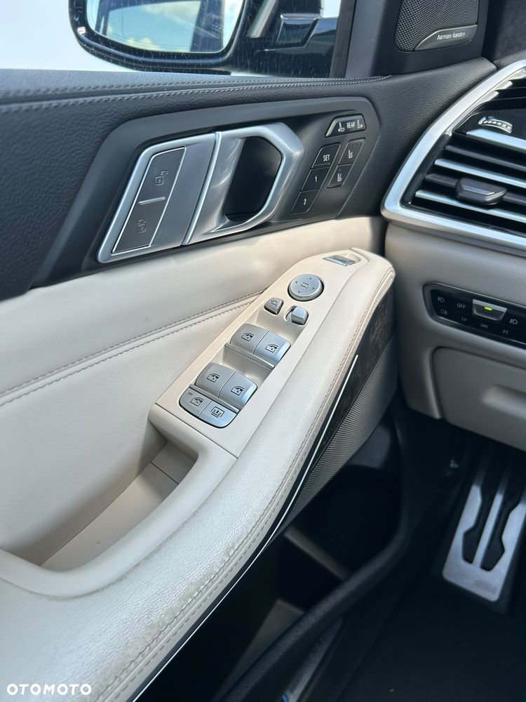 BMW X7 M50d sport - 15