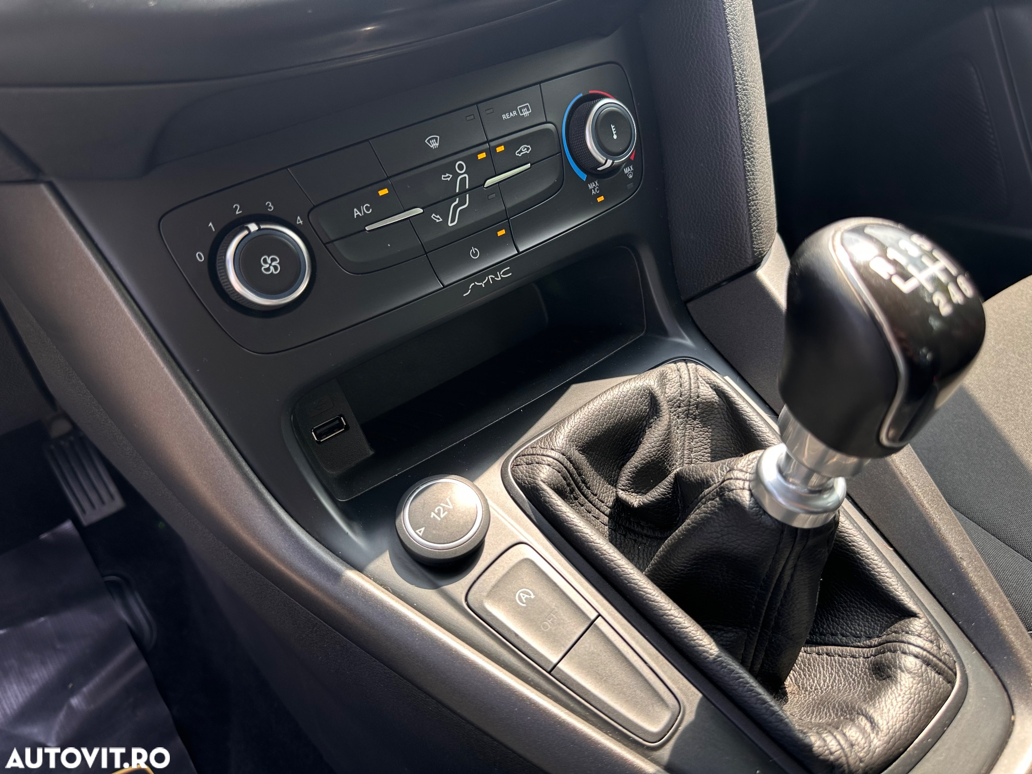 Ford Focus - 11