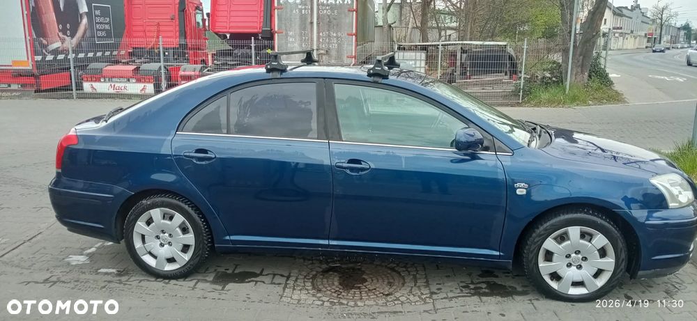 Toyota Avensis 2.0 D-4D - 6