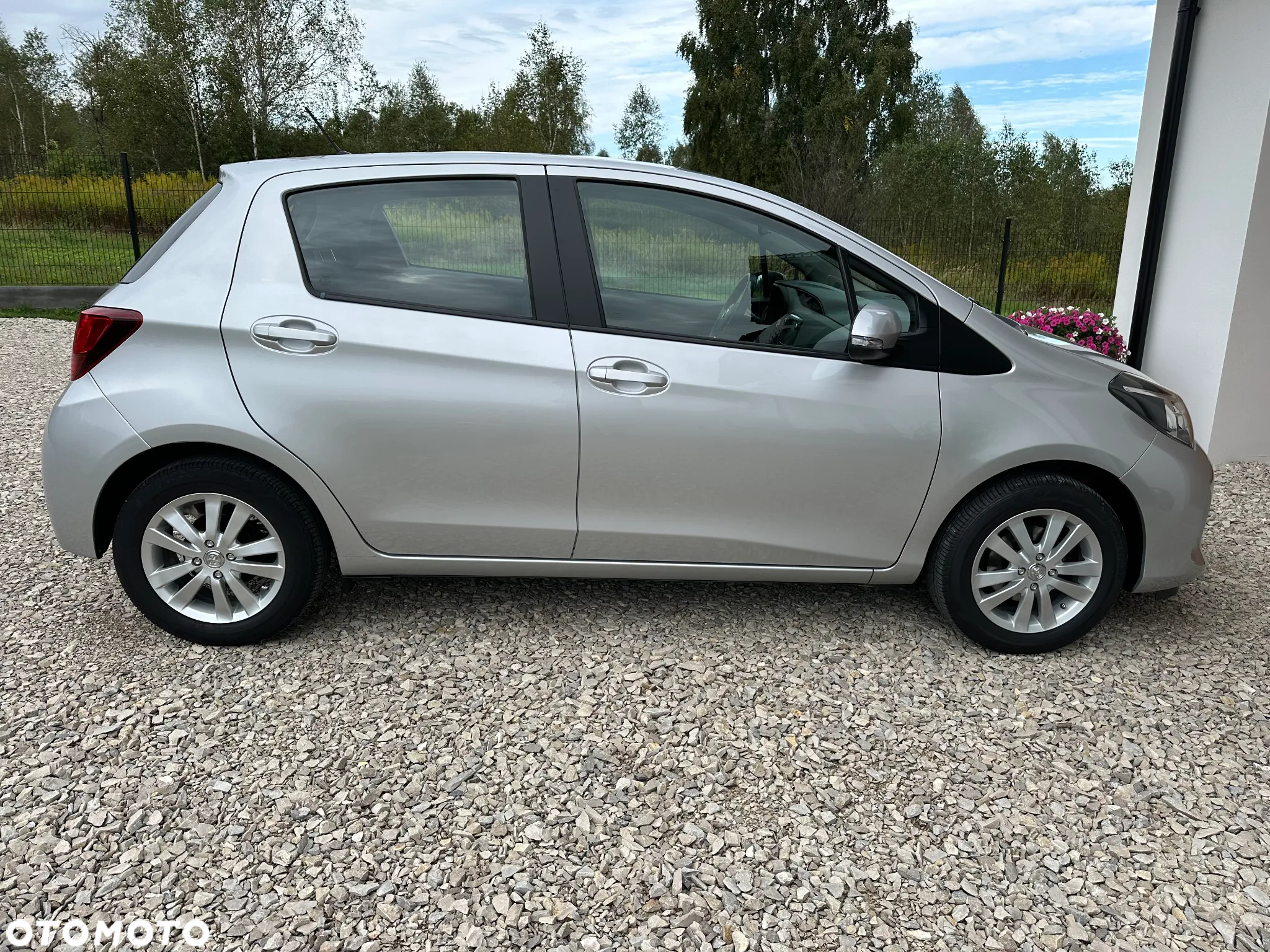 Toyota Yaris 1.33 Premium - 3