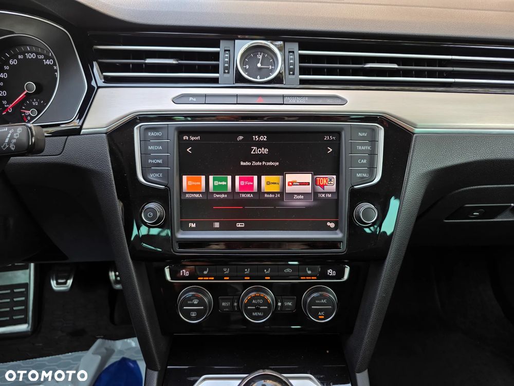 Volkswagen Passat 2.0 TDI BMT Highline - 11