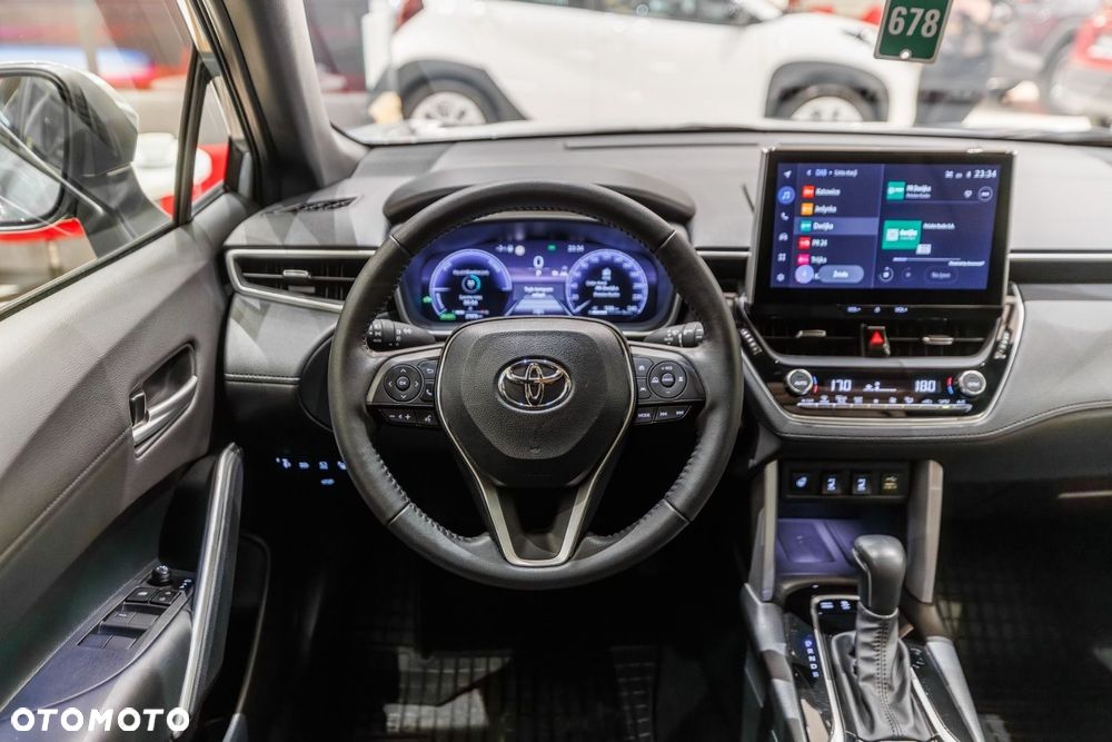 Toyota Corolla Cross 2.0 Hybrid Executive - 8