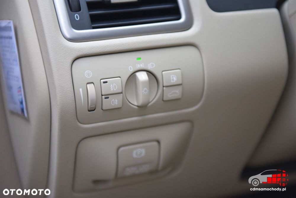 Volvo V70 D3 Momentum - 26