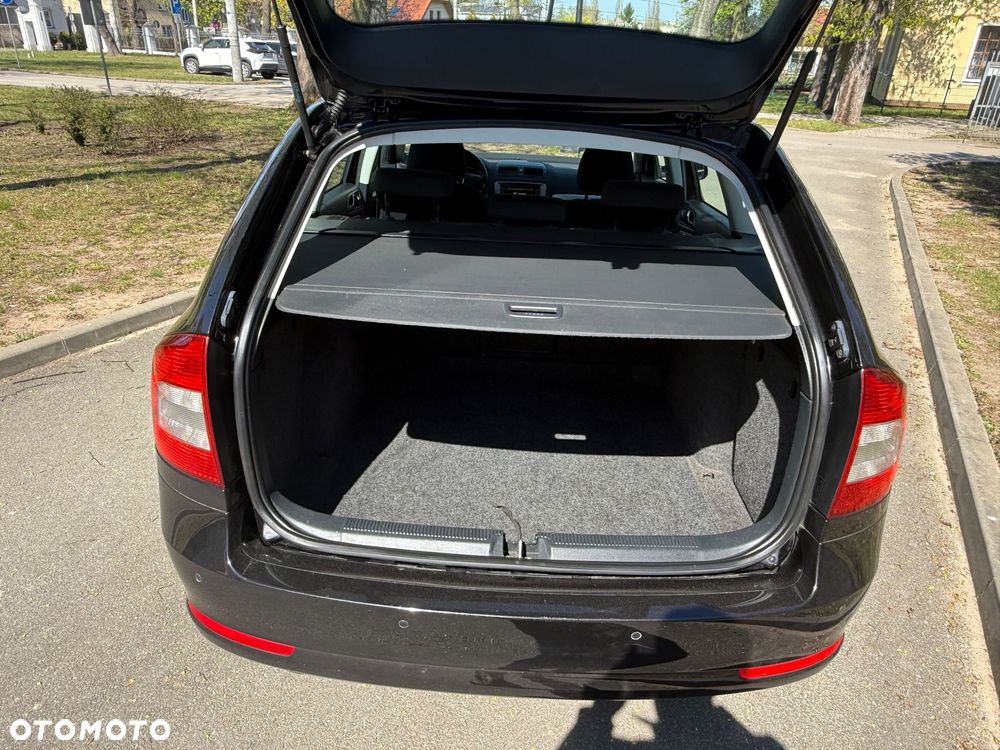 Skoda Octavia 1.4 TSI Ambiente Green tec - 26