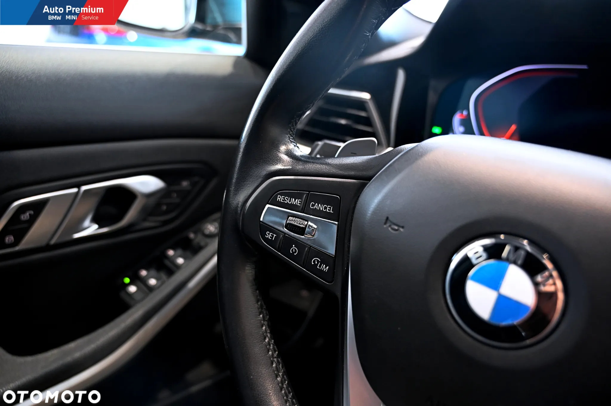 BMW Seria 3 330i xDrive Sport Line - 5