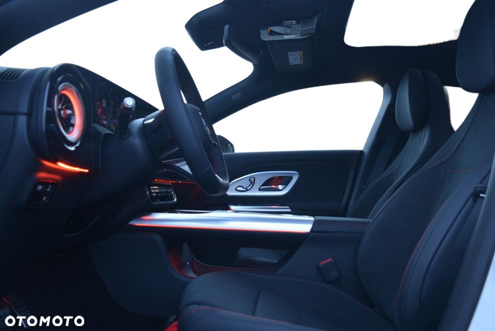 Mercedes-Benz CLA - 8