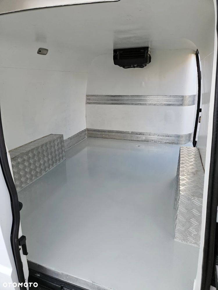 Mercedes-Benz Vito 114 - 23