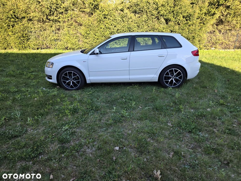 Audi A3 Sportback 2.0 TDI DPF quattro S line Sportpaket - 5