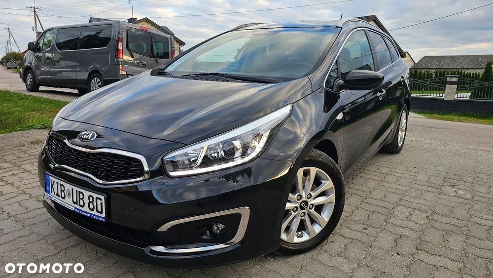 Kia Ceed SW 1.6 CRDi Platinum Edition - 1