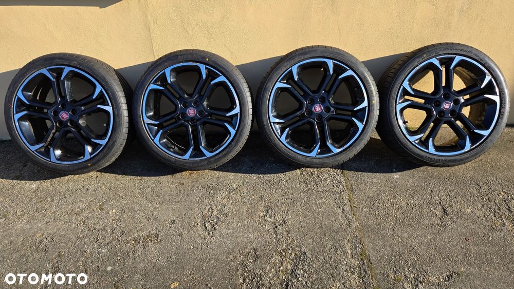 Komplet oryginalnych felg aluminiowych bicolor 18" Fiat - 2