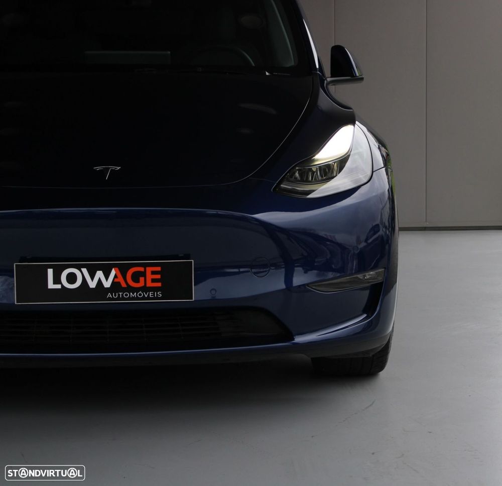 Tesla Model Y Long Range Dual Motor AWD - 9