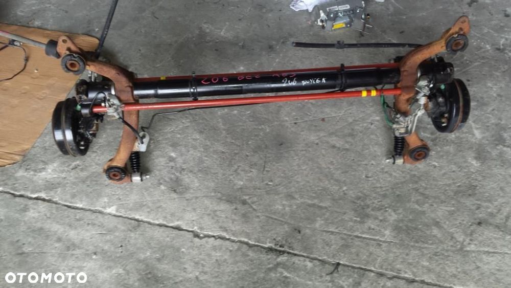 belka tył peugeot 206 bez ABS - 1