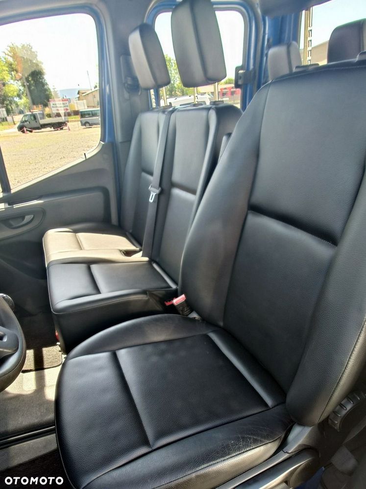 Mercedes-Benz Sprinter - 10
