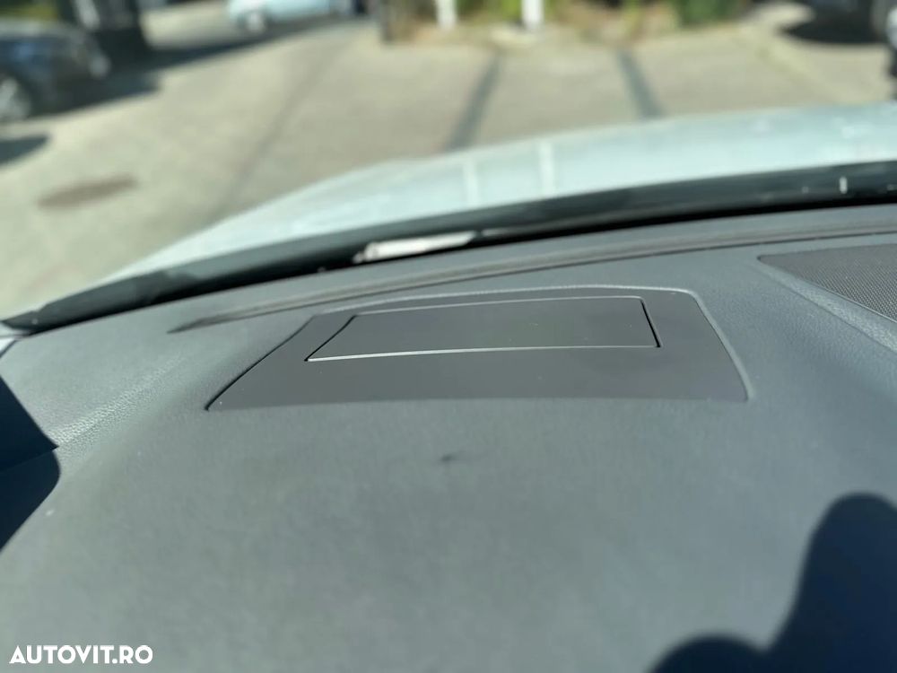 Volkswagen Passat 2.0 TSI OPF DSG 4Motion Elegance - 8