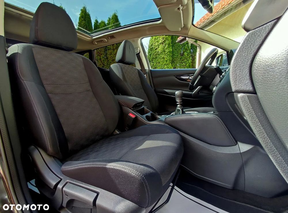 Nissan Qashqai 1.2 DIG-T Tekna - 12