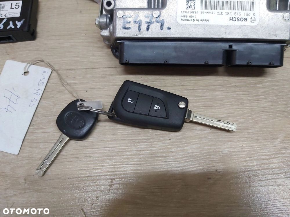 Toyota AYGO II 1,0 komputer zestaw odpalenia kluczyk 89661-0H560 - 2