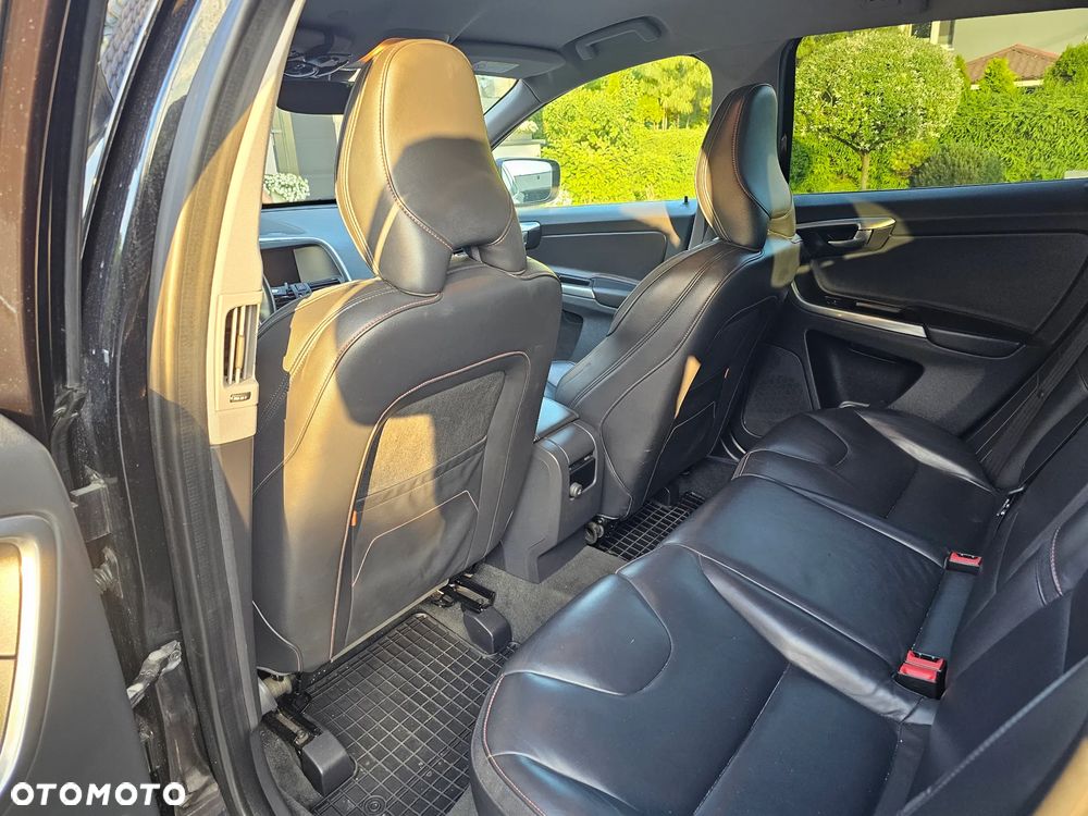 Volvo XC 60 D4 Drive-E Ocean Race - 10