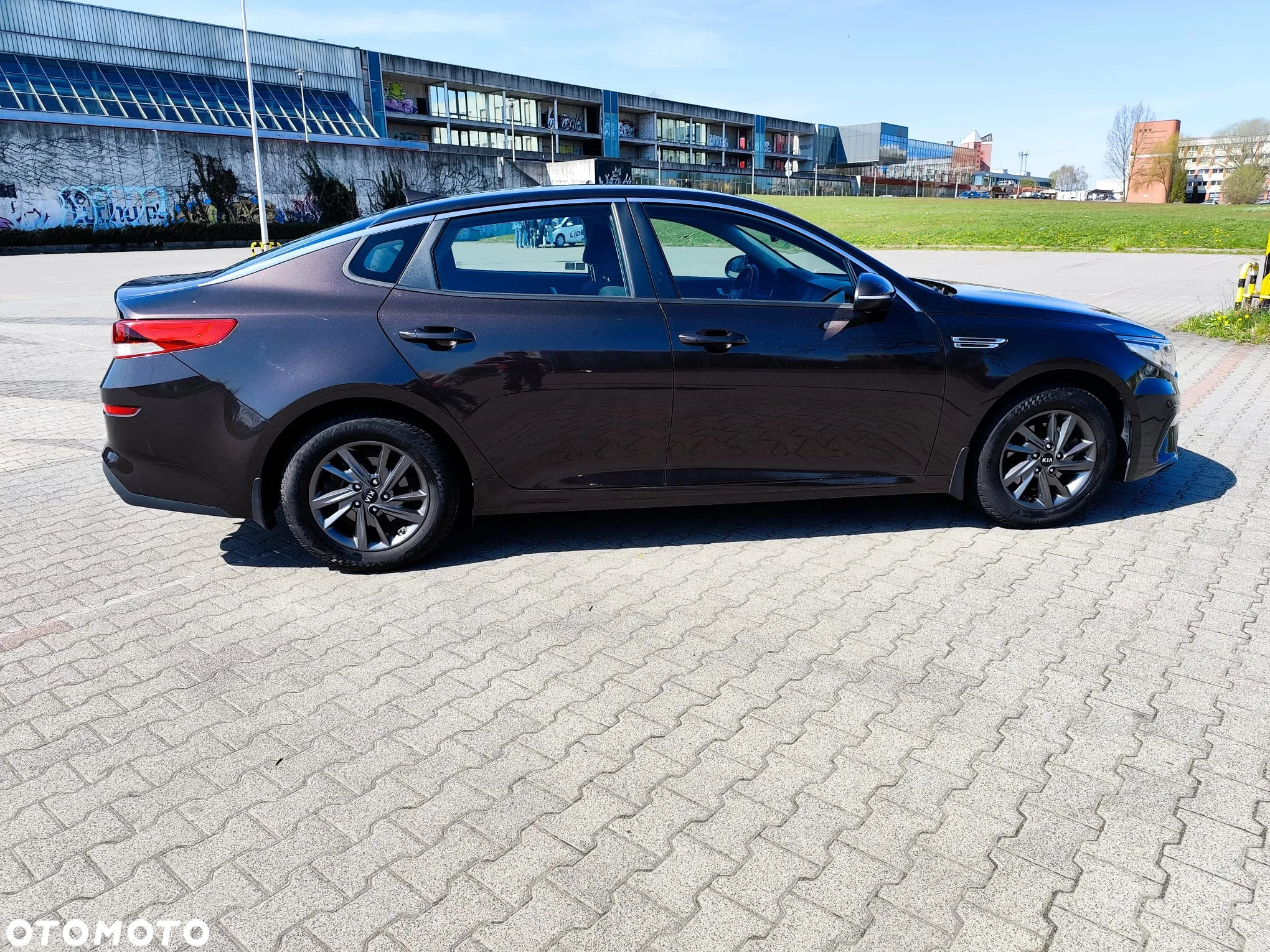 Kia Optima 2.0 M - 15