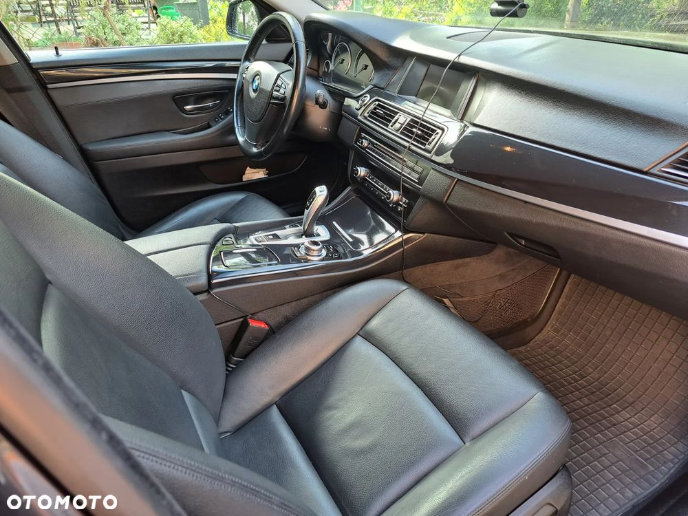 BMW Seria 5 520d - 6