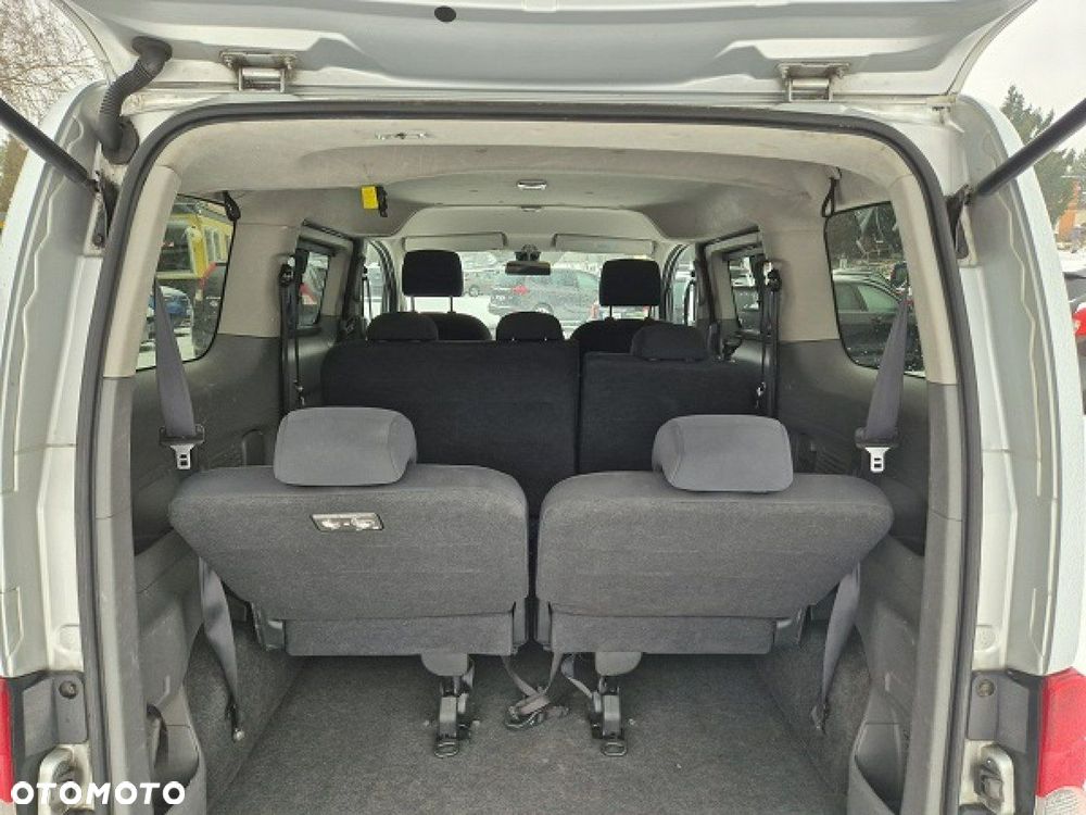 Nissan NV200 - 13