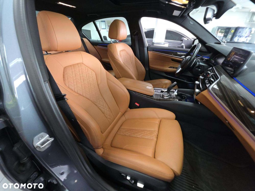 BMW Seria 5 530i M Sport Edition - 8