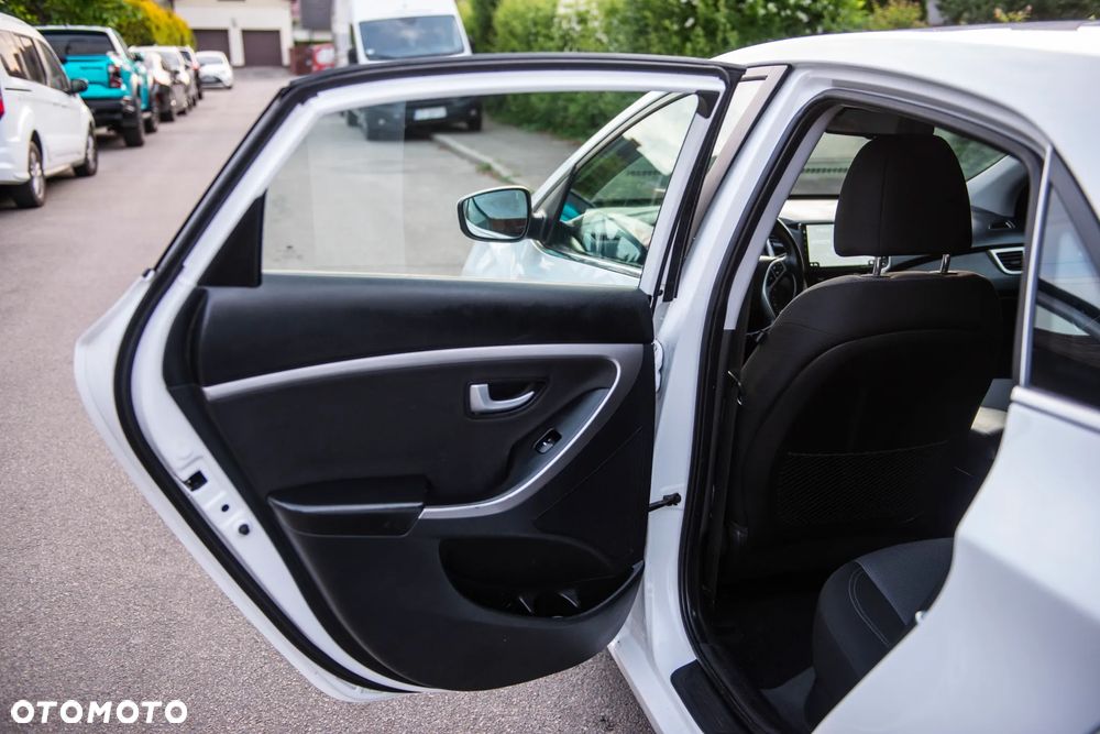 Hyundai i30 1.6 Style - 29