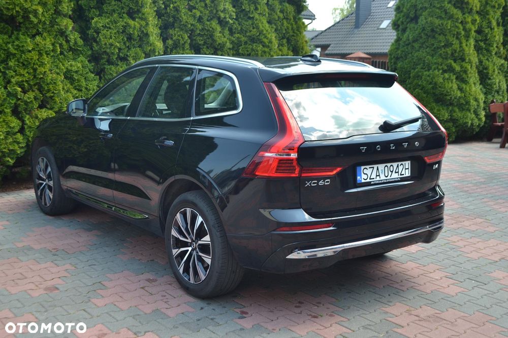 Volvo XC 60 B4 D Plus Bright - 10