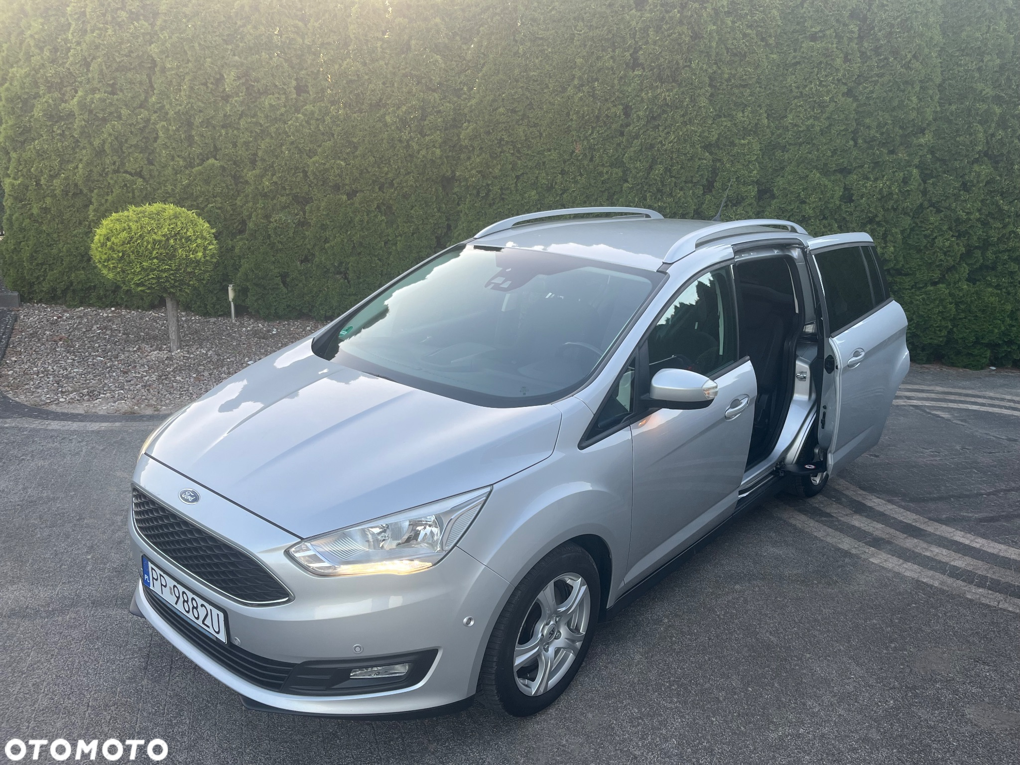 Ford Grand C-MAX 1.5 EcoBoost Start-Stopp-System Titanium - 8