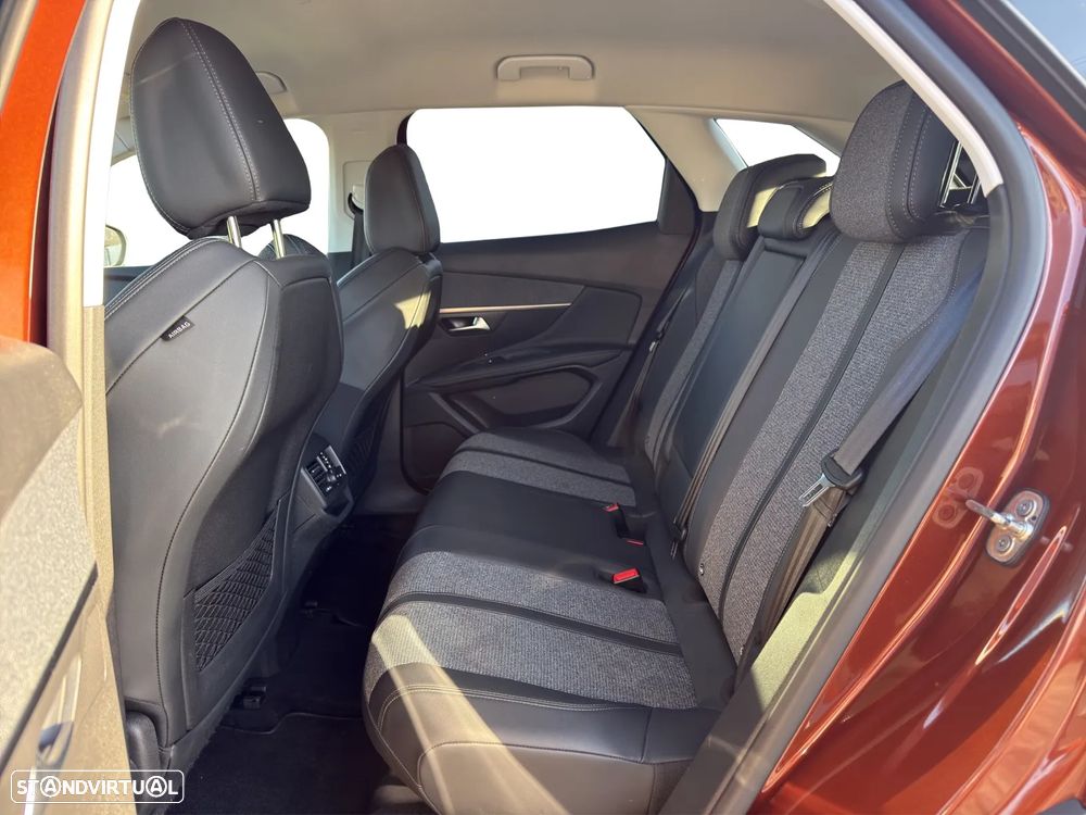 Peugeot 3008 PureTech 130 Stop & Start GPF EAT8 Allure - 12