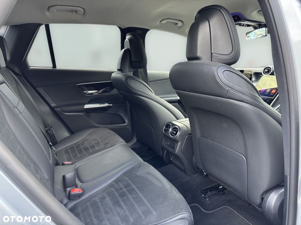 Mercedes-Benz GLC - 21