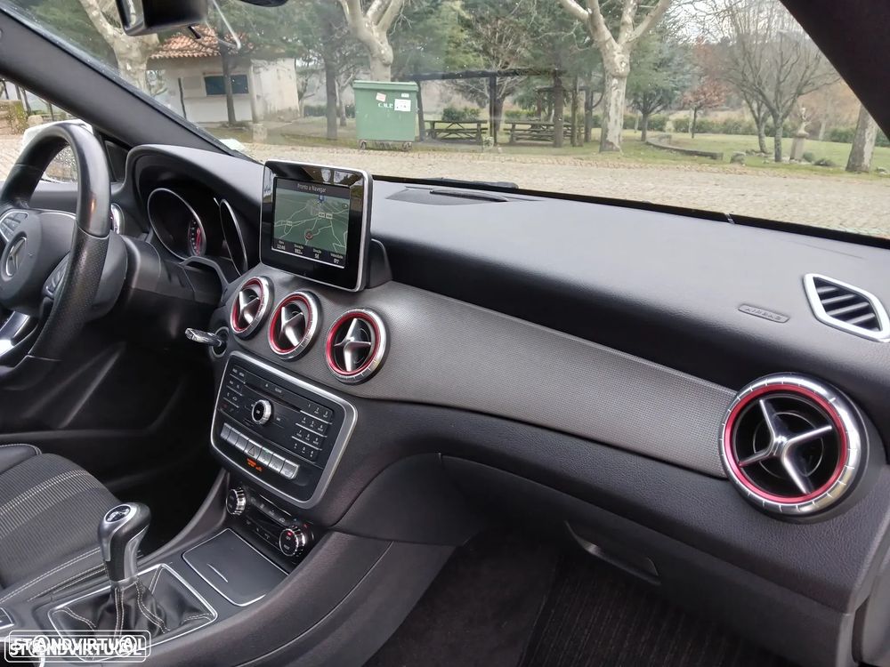 Mercedes-Benz CLA 200 (CDI) d Urban - 25