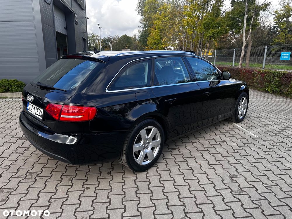 Audi A4 Avant 2.0 TDI - 10