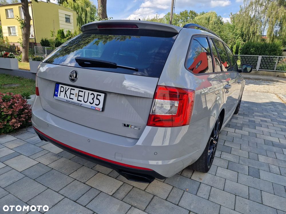 Skoda Octavia 2.0 TSI RS 230 DSG - 3