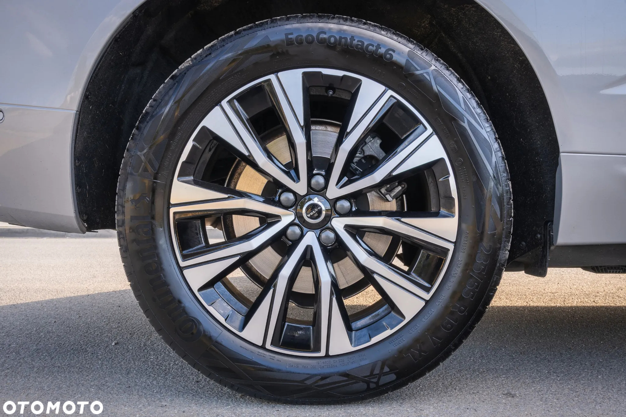 Volvo XC 60 B5 B AWD Plus Dark - 39