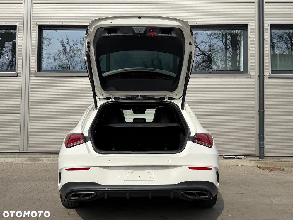 Mercedes-Benz CLA 200 d 8G-DCT AMG Line - 10