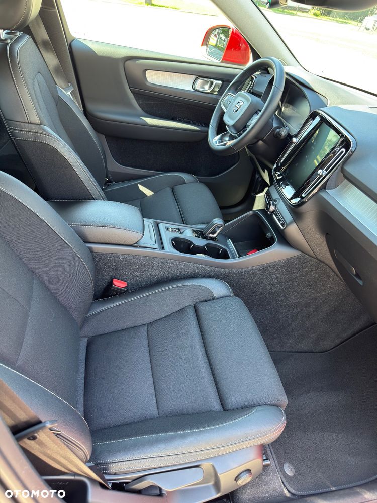 Volvo XC 40 T4 AWD Momentum - 10