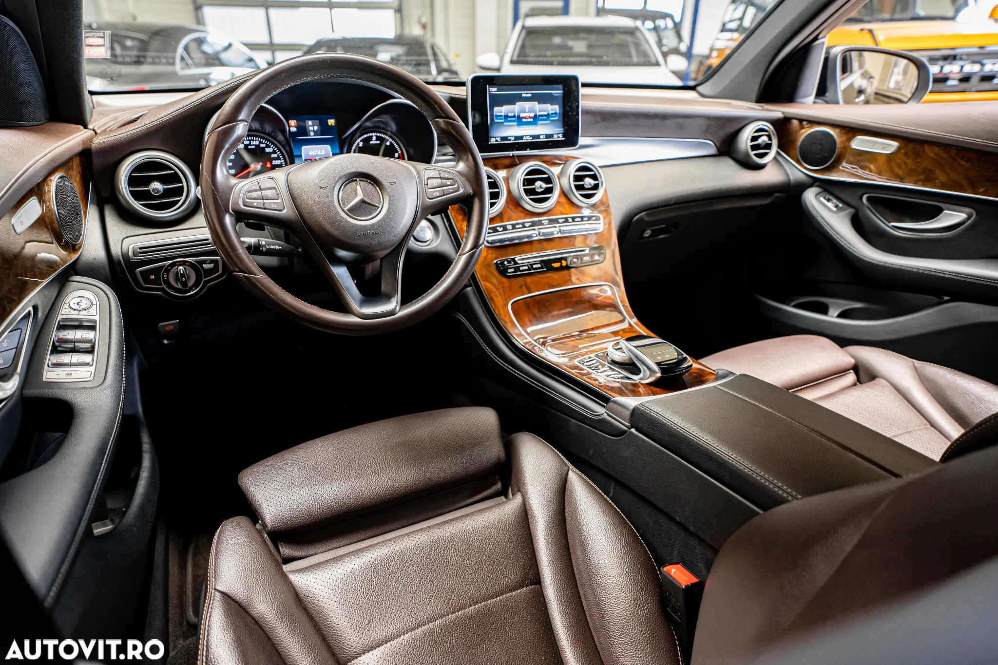 Mercedes-Benz GLC 220 d 4Matic 9G-TRONIC - 6