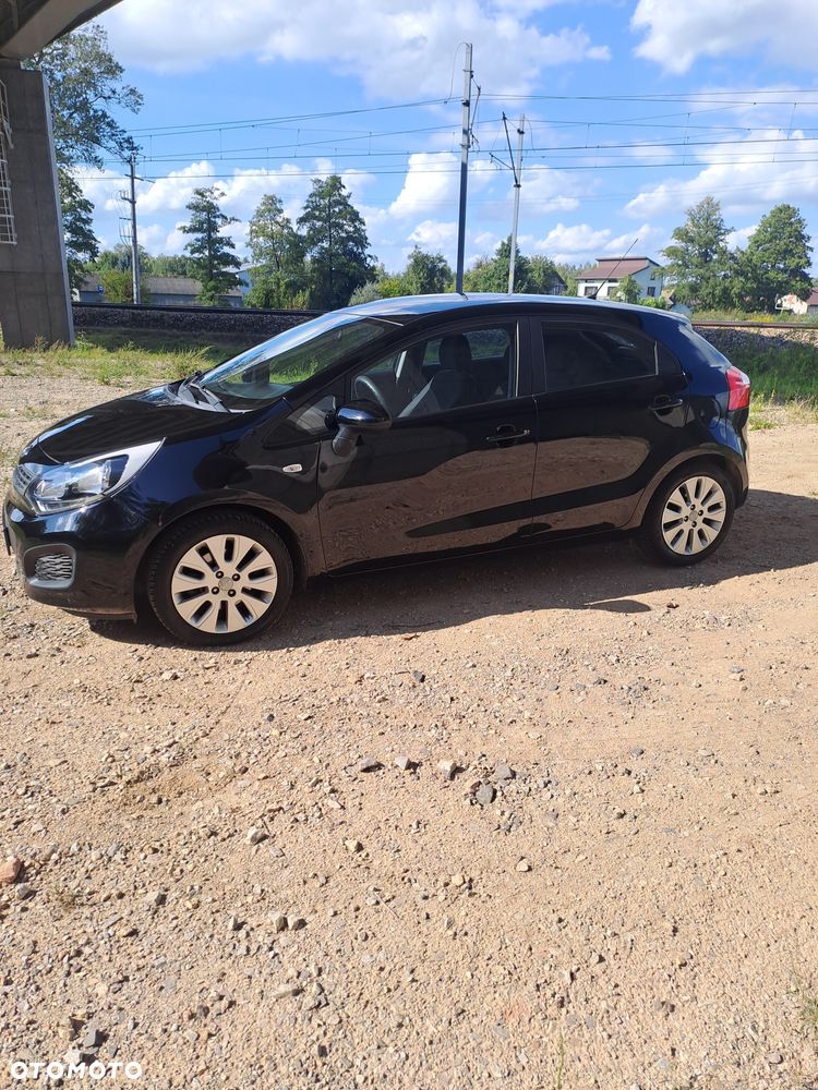 Kia Rio - 2