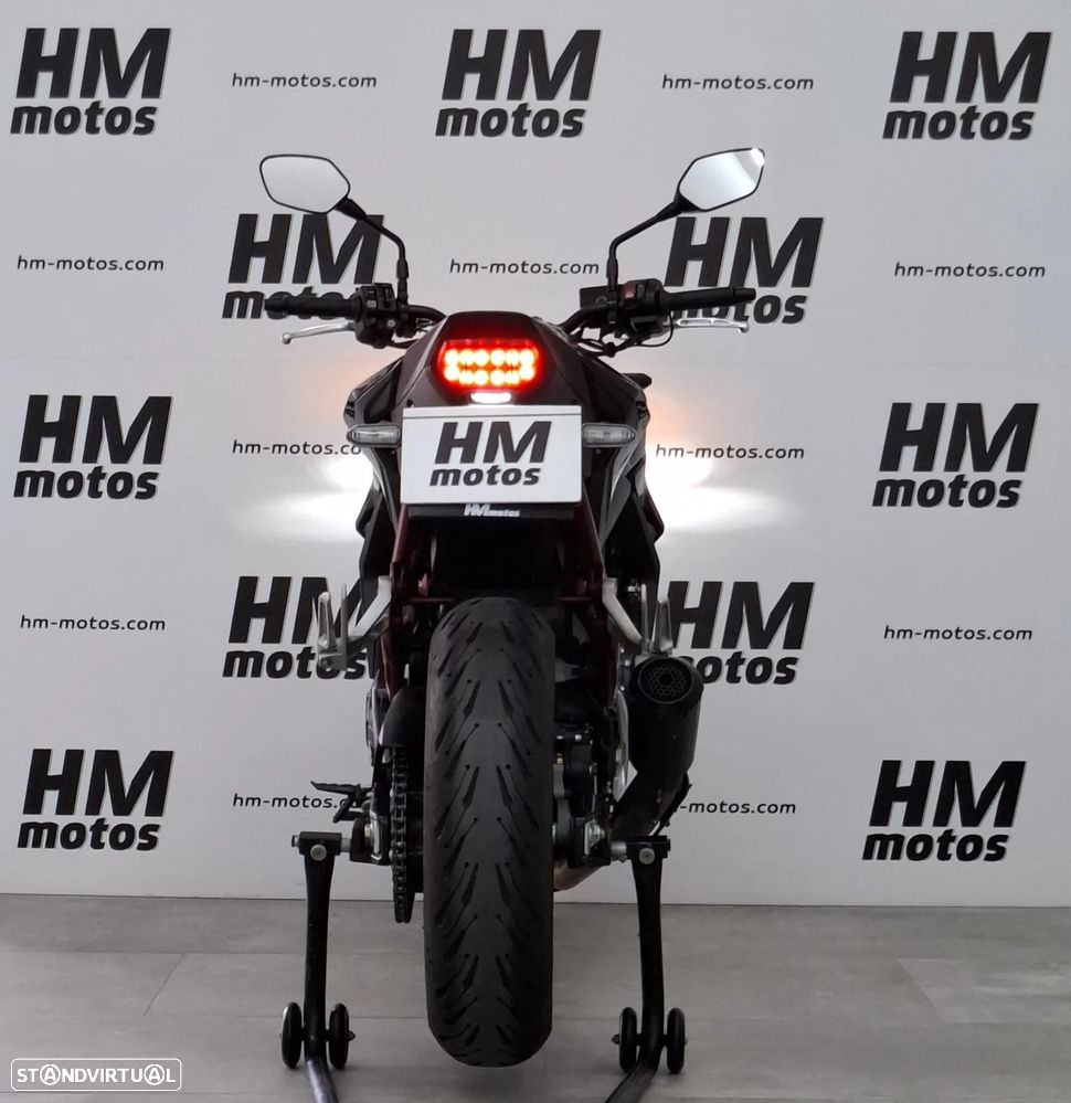 Honda CB 750 HORNET - 6