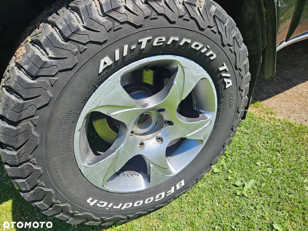 Mitsubishi Pajero - 29