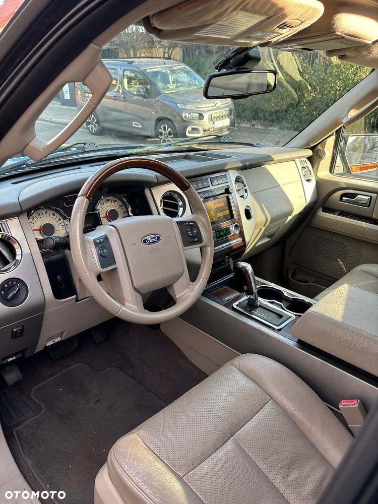 Ford Expedition - 14