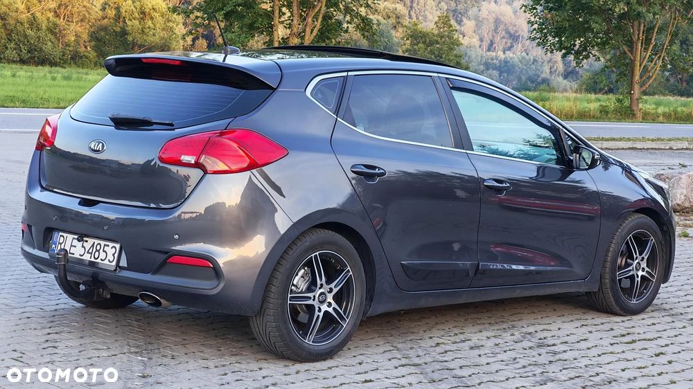 Kia Ceed 1.4 CVVT Dream Team Edition - 16