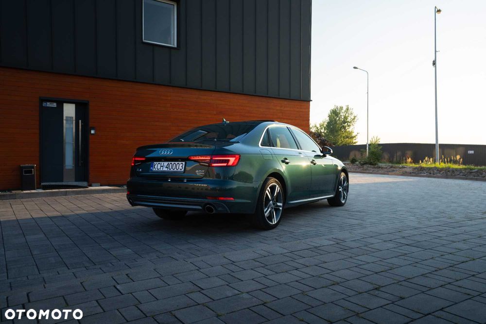 Audi A4 Limousine - 1