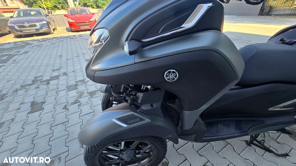 Yamaha Tricity 300 - 13