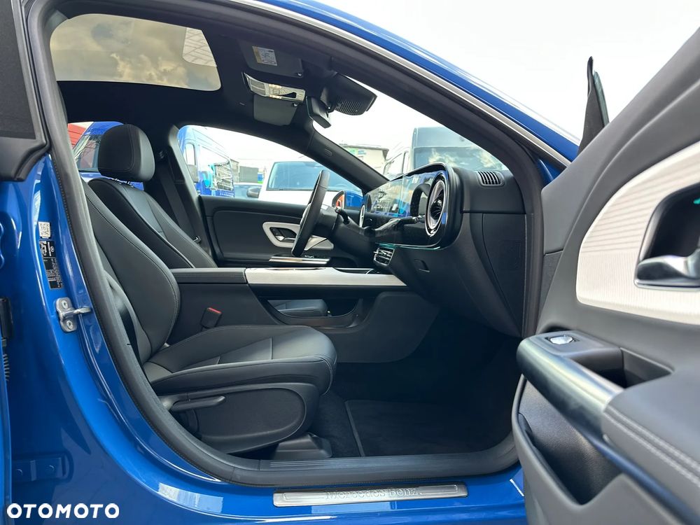 Mercedes-Benz CLA - 23