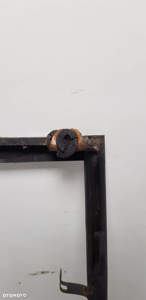 Piaggio MP3 125 Stelaż - 4