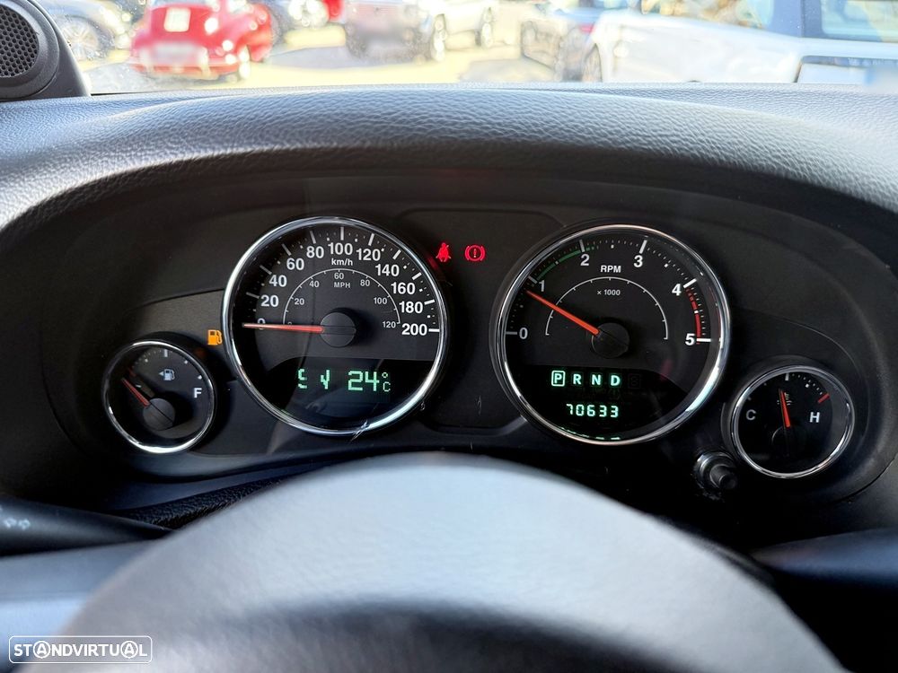 Jeep Wrangler Unlimited 2.8 CRD ATX Sahara Adventure Edition - 14